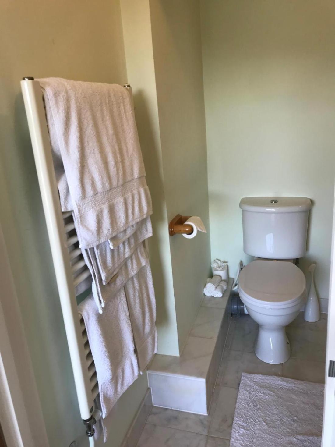 Room In Guest Room - Orchard Manor, Fore Street, Probus, Tr24Ly, Nr 트루로 외부 사진